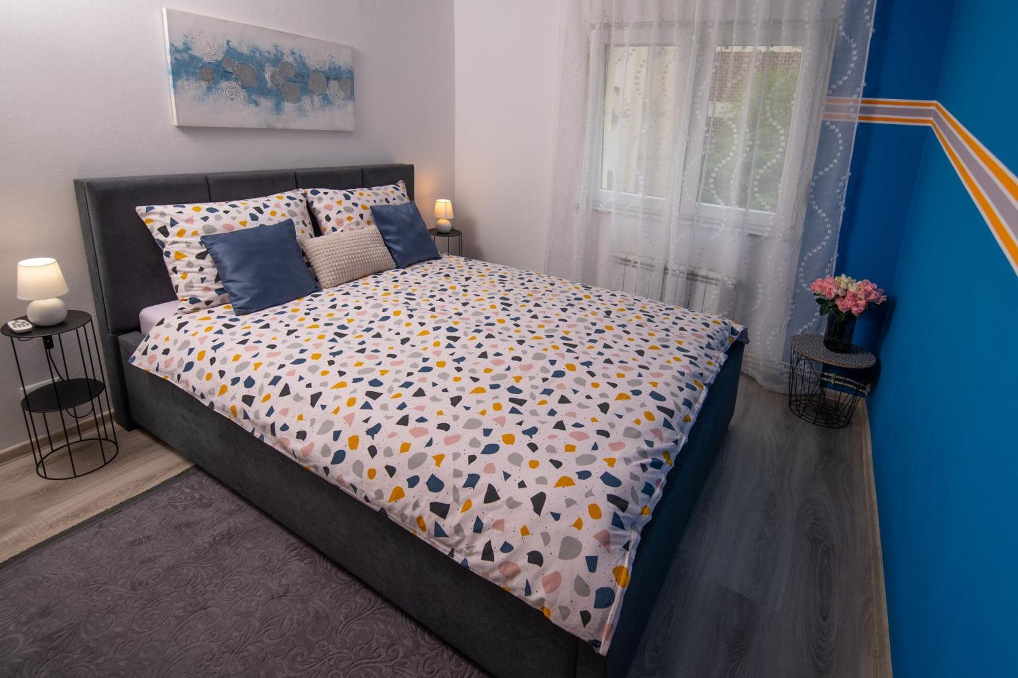 Apartment Point